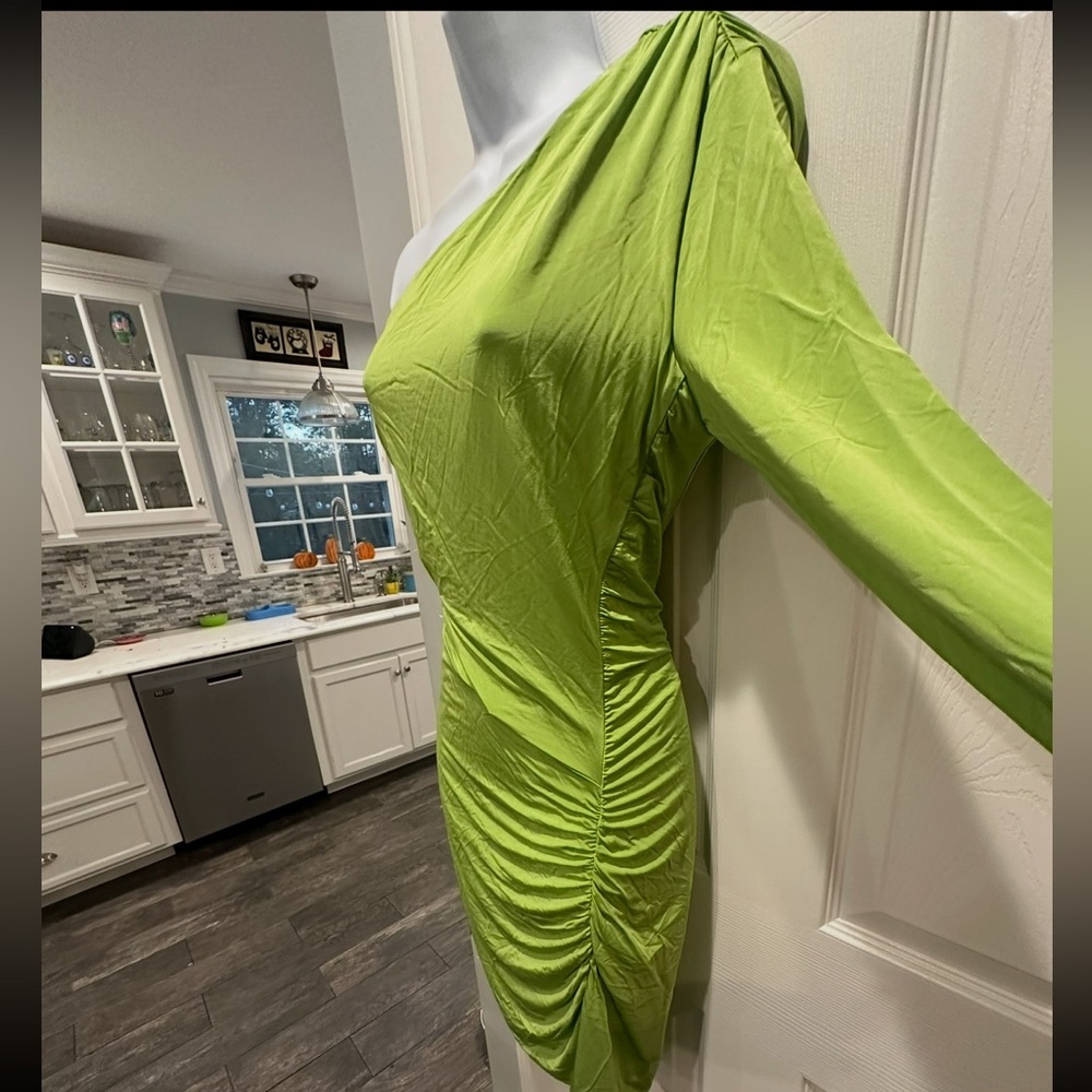 Atlein- One-Shoulder Green Dress Size Small - Picture 6 of 8